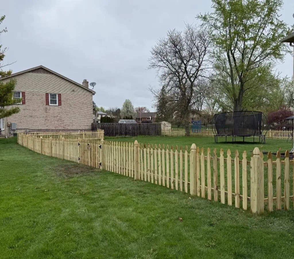 Picket Fence Installation in Grand Blanc