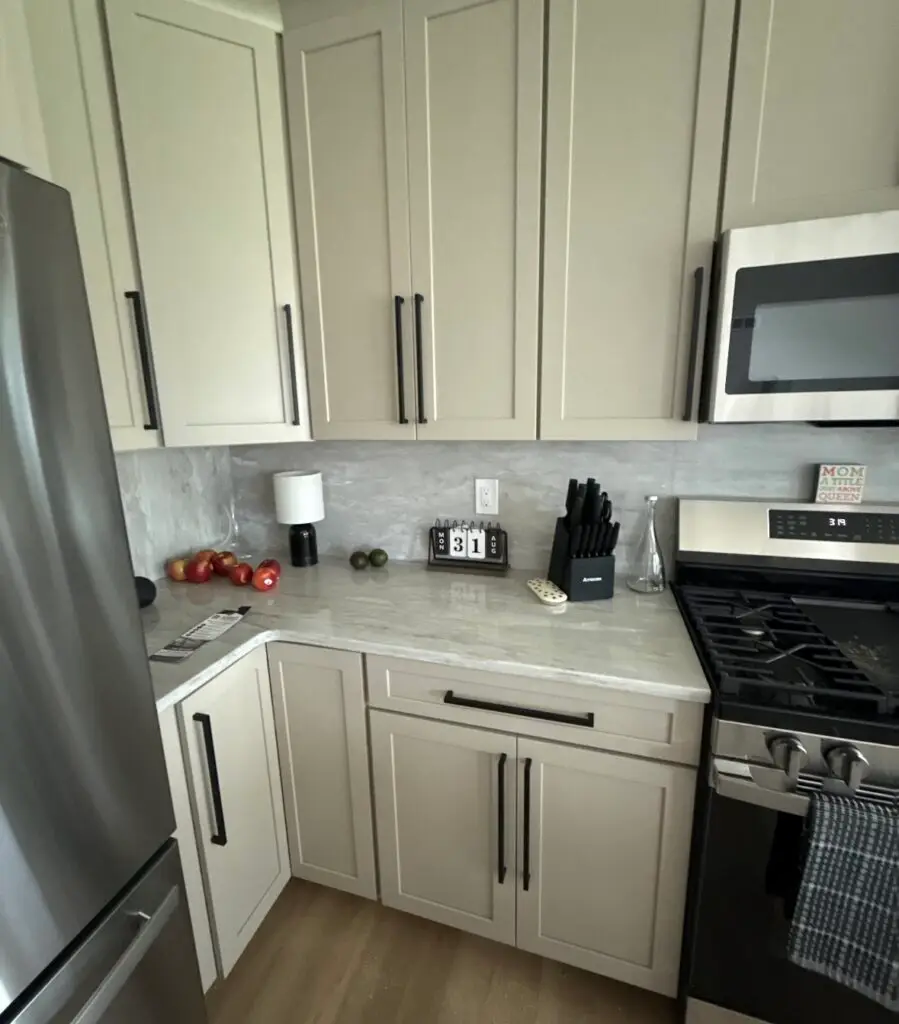 Cabinet Hardware Installation in Lake Orion — cabinet hardware